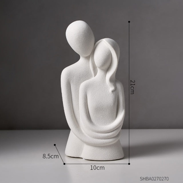 Marry - Abstract Hugging Lovers Statue