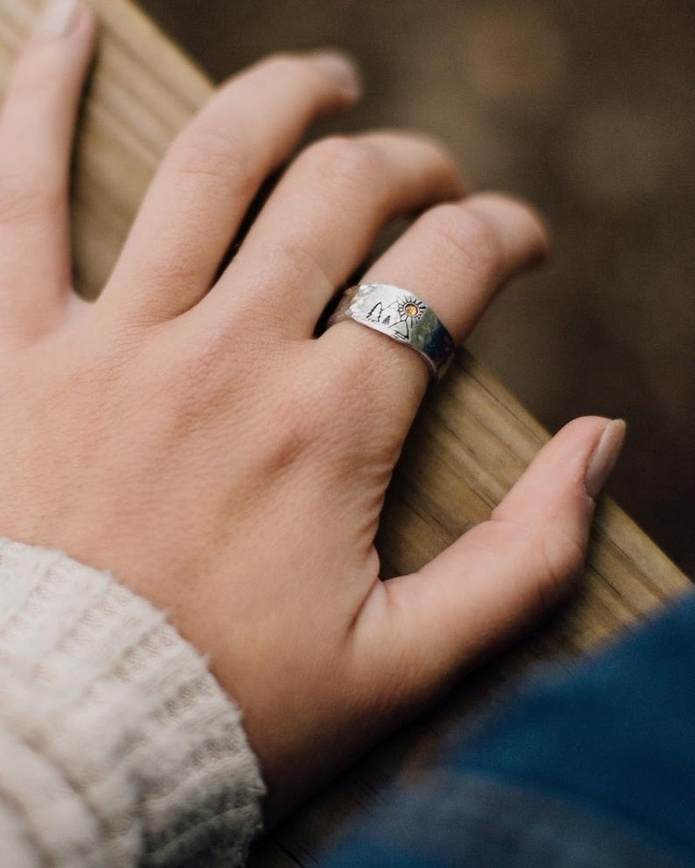 Kaves - Forest Mountain Sun Nature Landscape Carved Ring