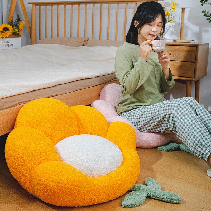 Pystil - Cartoon Flower Plush Cushion