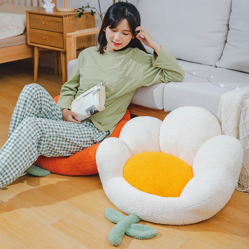 Pystil - Cartoon Flower Plush Cushion
