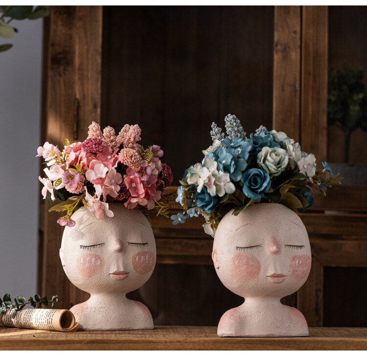 Sculto - Doll Face Resin Flower Pot