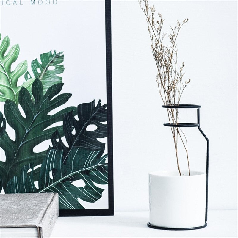 Mindo - Nordic Modern Wire Cage Ceramic Vase