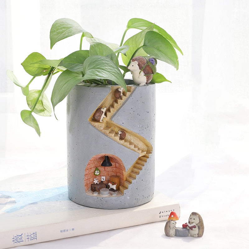 Smirf - Creative Rabbit & Hedgehog Resin Flowerpot